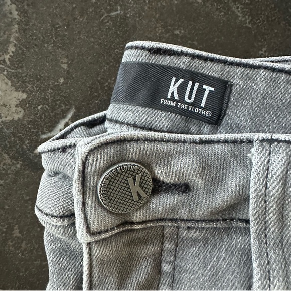 Kut from the Kloth Elizabeth High Rise Grey Straight Leg Jeans - Picture 5 of 7